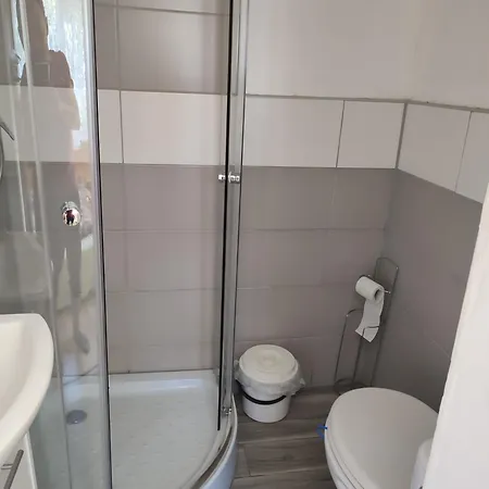 Iza-pokoje Do Wynajecia *